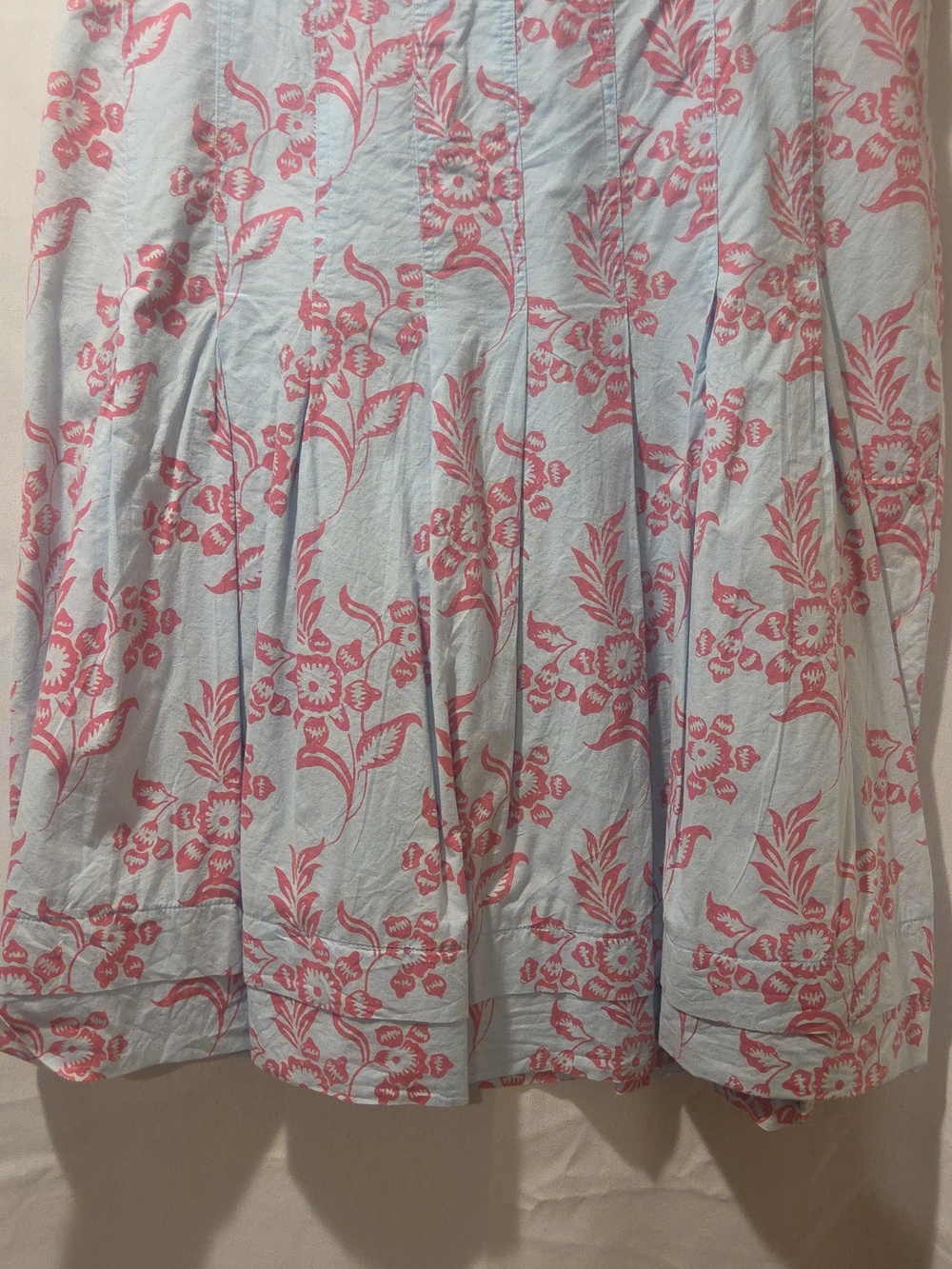 Womens M Flowered Skirt